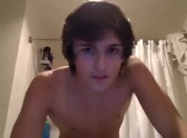 Chittychatboy  - 18yo american boy take a shower